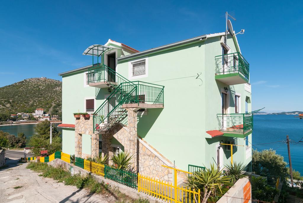 Apartment Stojan A1 Marina Exterior photo